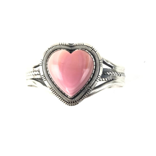 Walter Vandever Pink Conch Shell Heart Bracelet-Indian Pueblo Store