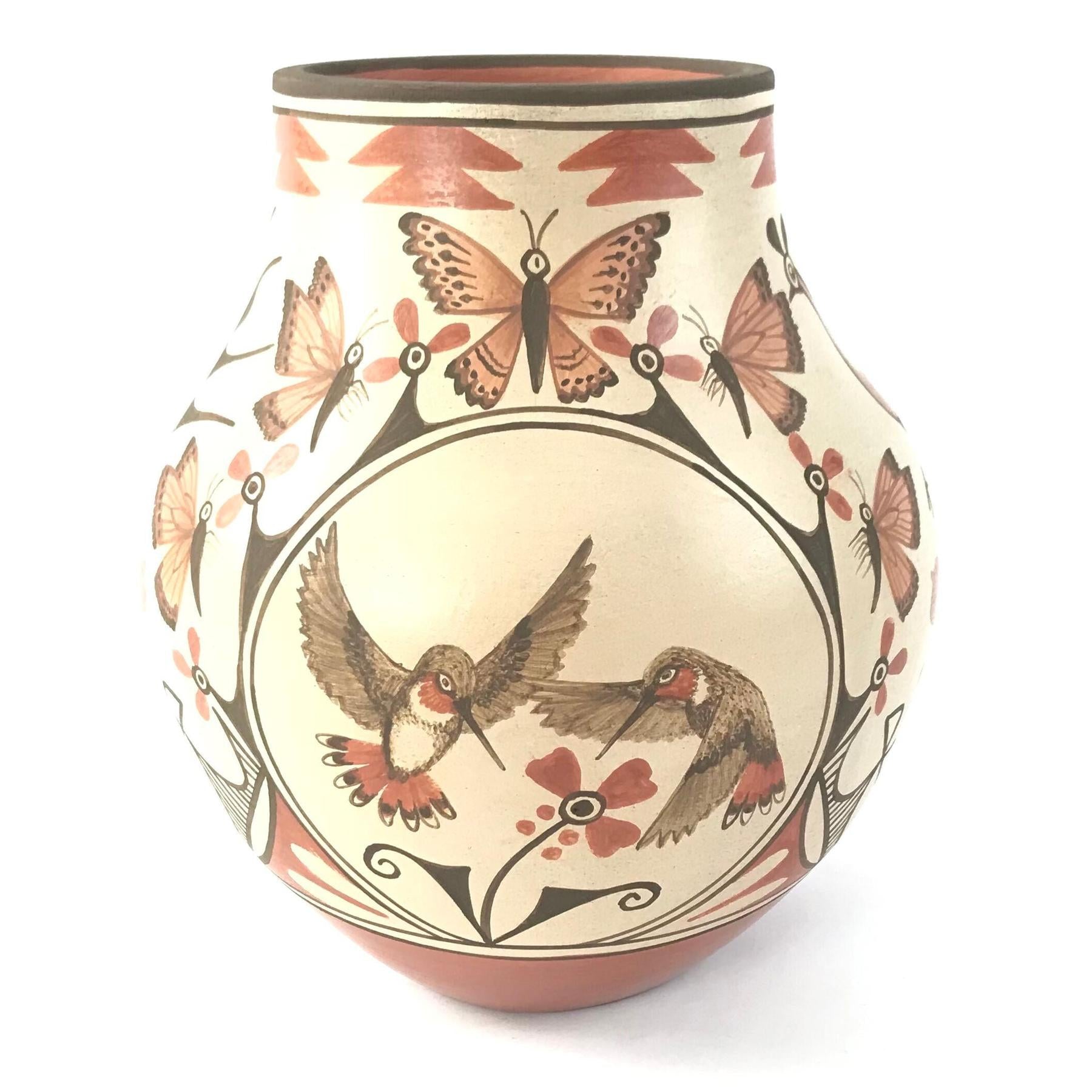 Marcellus and Elizabeth Medina Large Hummingbird Jar – Indian