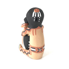 Load image into Gallery viewer, Felicia Curley Fragua Male Storyteller with 4 Children-Indian Pueblo Store
