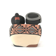 Load image into Gallery viewer, Chrislyn Fragua Family Storyteller with Four Children-Indian Pueblo Store
