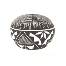 Load image into Gallery viewer, Marilyn Ray Butterfly Seed Pot-Indian Pueblo Store
