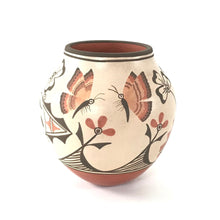 Load image into Gallery viewer, Elizabeth and Marcellus Hummingbird and Butterfly-Indian Pueblo Store
