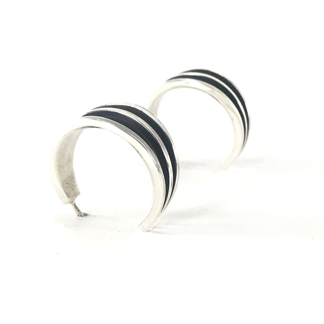 SS Half Hoop Bead Center Earring-Indian Pueblo Store