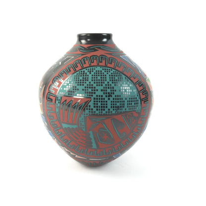 Memo and Aracely Varela Casas Grandes Egg Shaped Jar