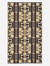 Load image into Gallery viewer, Pendleton Harding Spa Towel-Indian Pueblo Store
