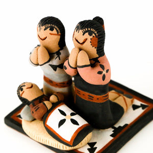 Clifford K. Fragua Jemez Contemporary 8-Piece Nativity Set - Shumakolowa Native Arts